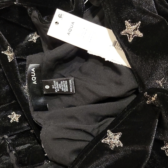 NWT AQUA Black Velvet Metallic Embroidered Star Jumpsuit Medium - Picture 3 of 4